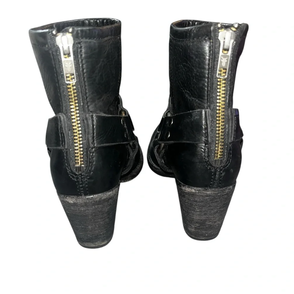 FRYE Motorcycle Tabitha Harness Ankle Boots Size 6.5 - Picture 3 of 8